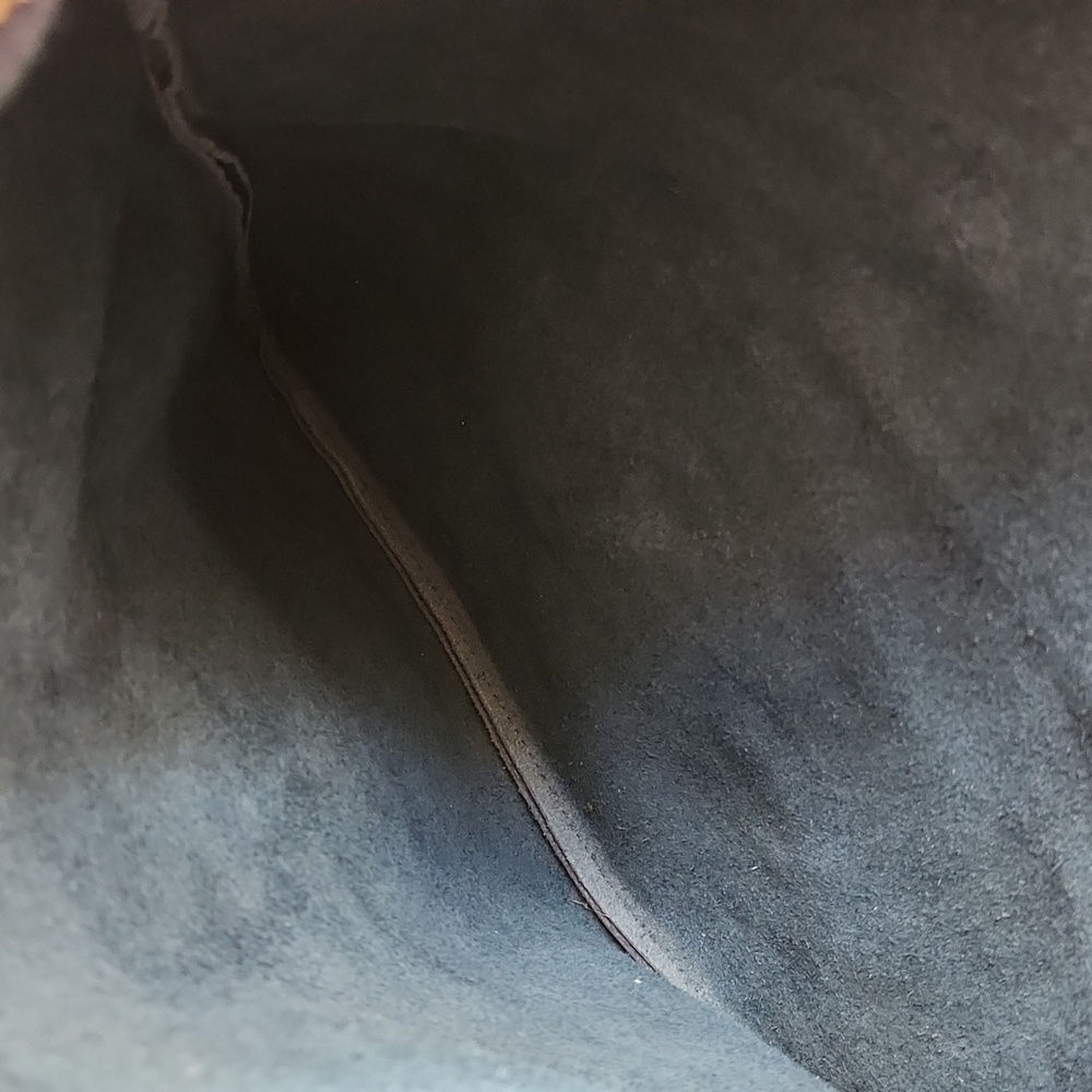 Kiniria Bluish/gray Leather Crossbody - Picture 7 of 11
